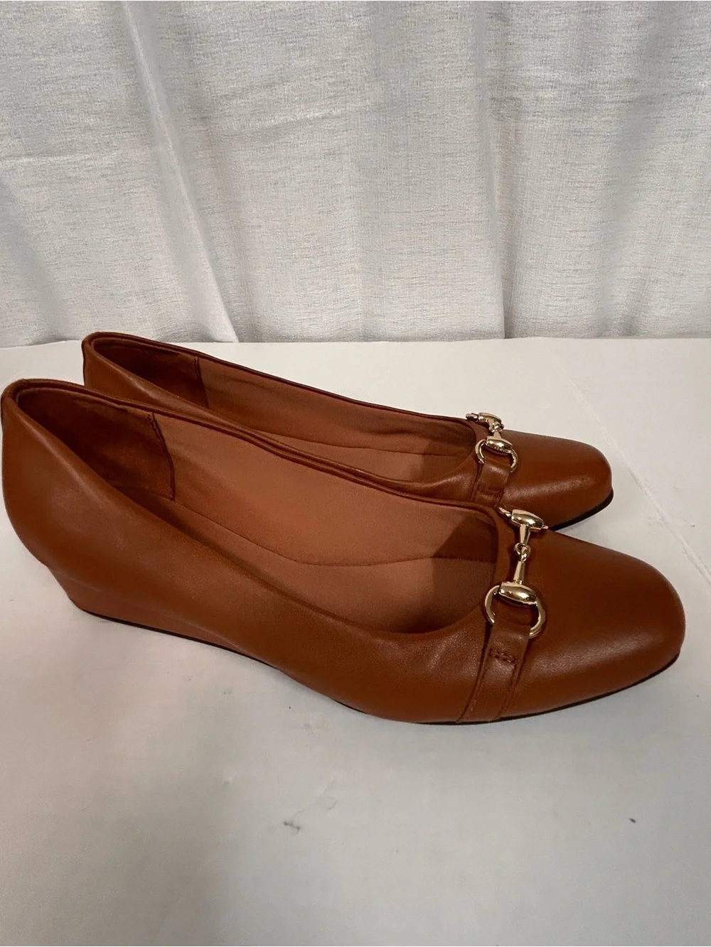Easy Spirit cognac brown Leather Slip-On low heel pumps with Gold Horsebit